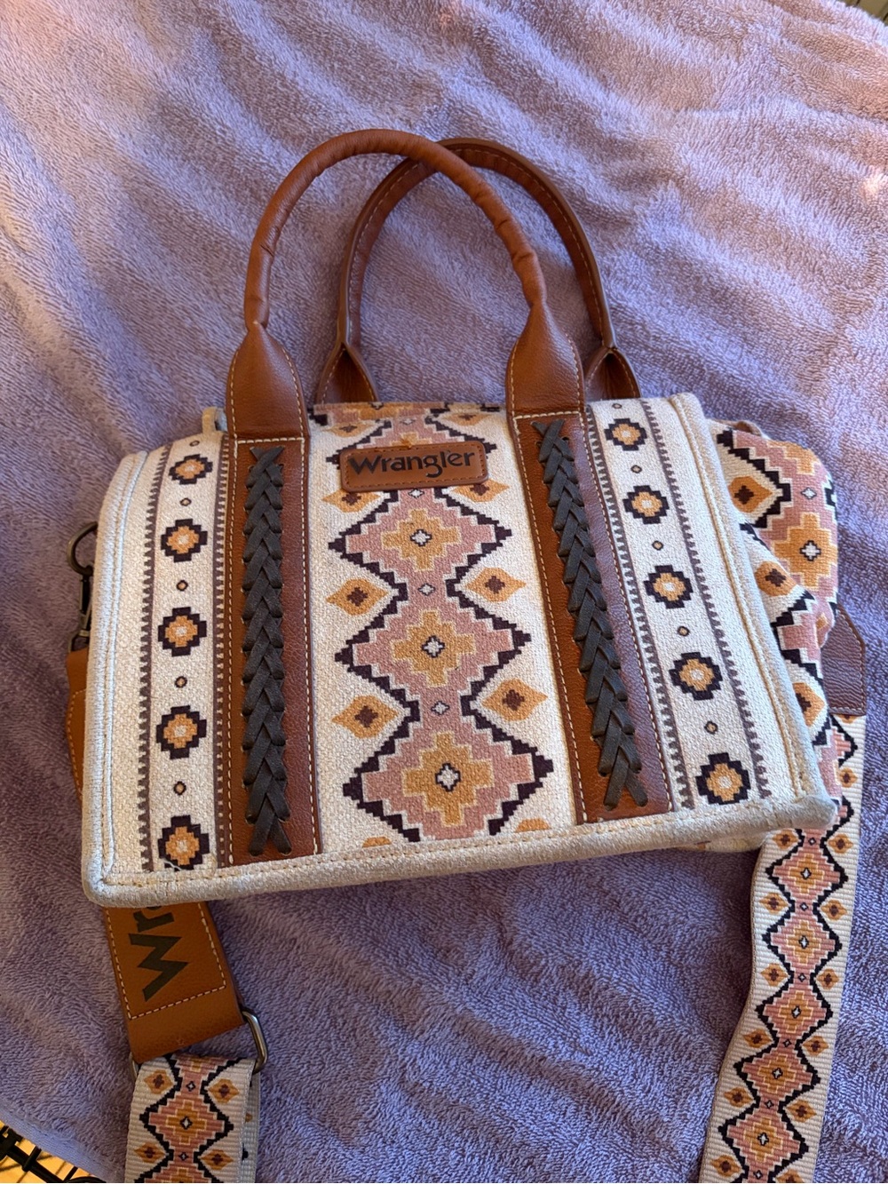 Wrangler Cream, Tan & Brown Southwestern Shoulder Bag